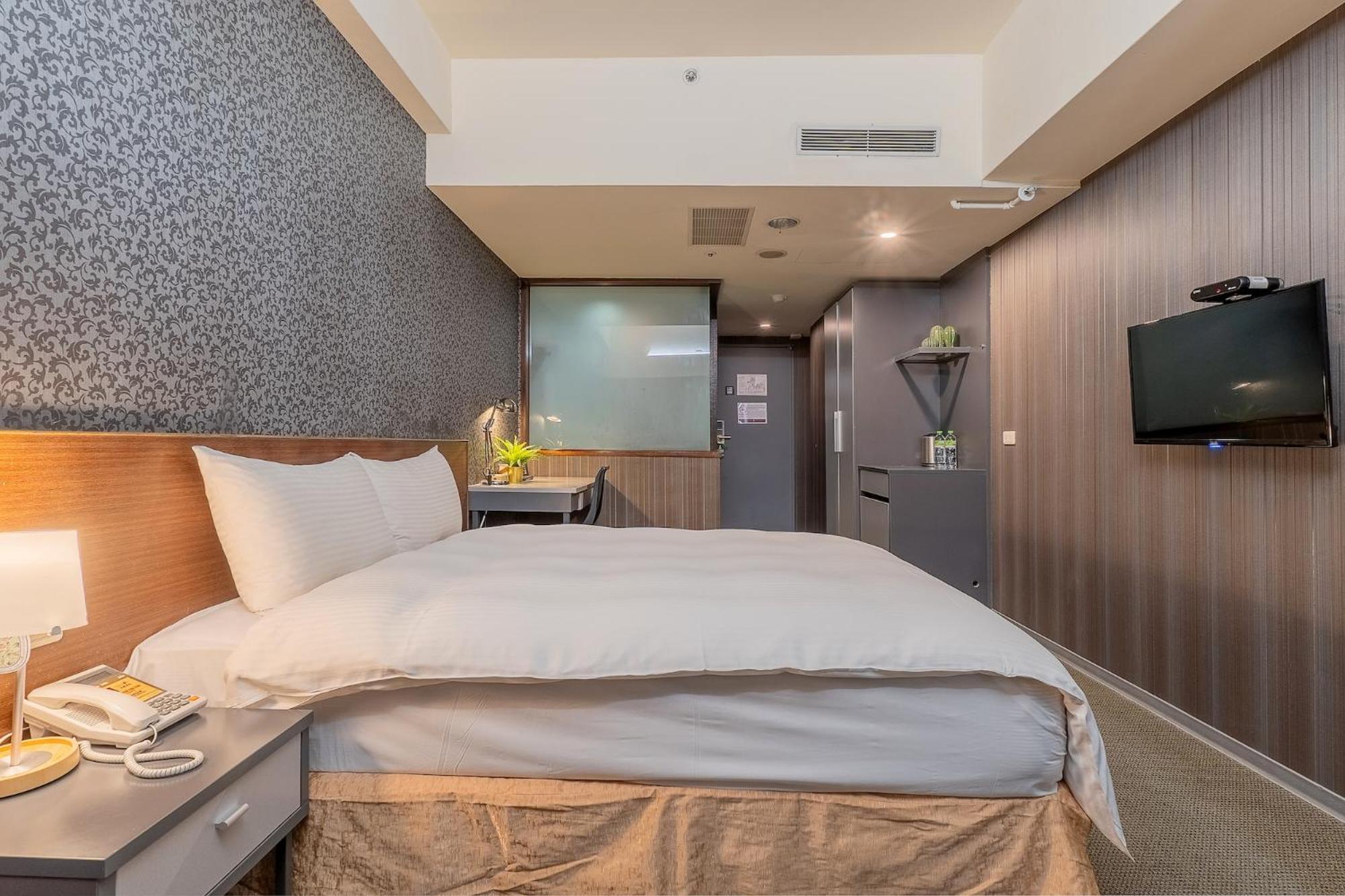 The Galerie Hotel Taichung Exterior photo