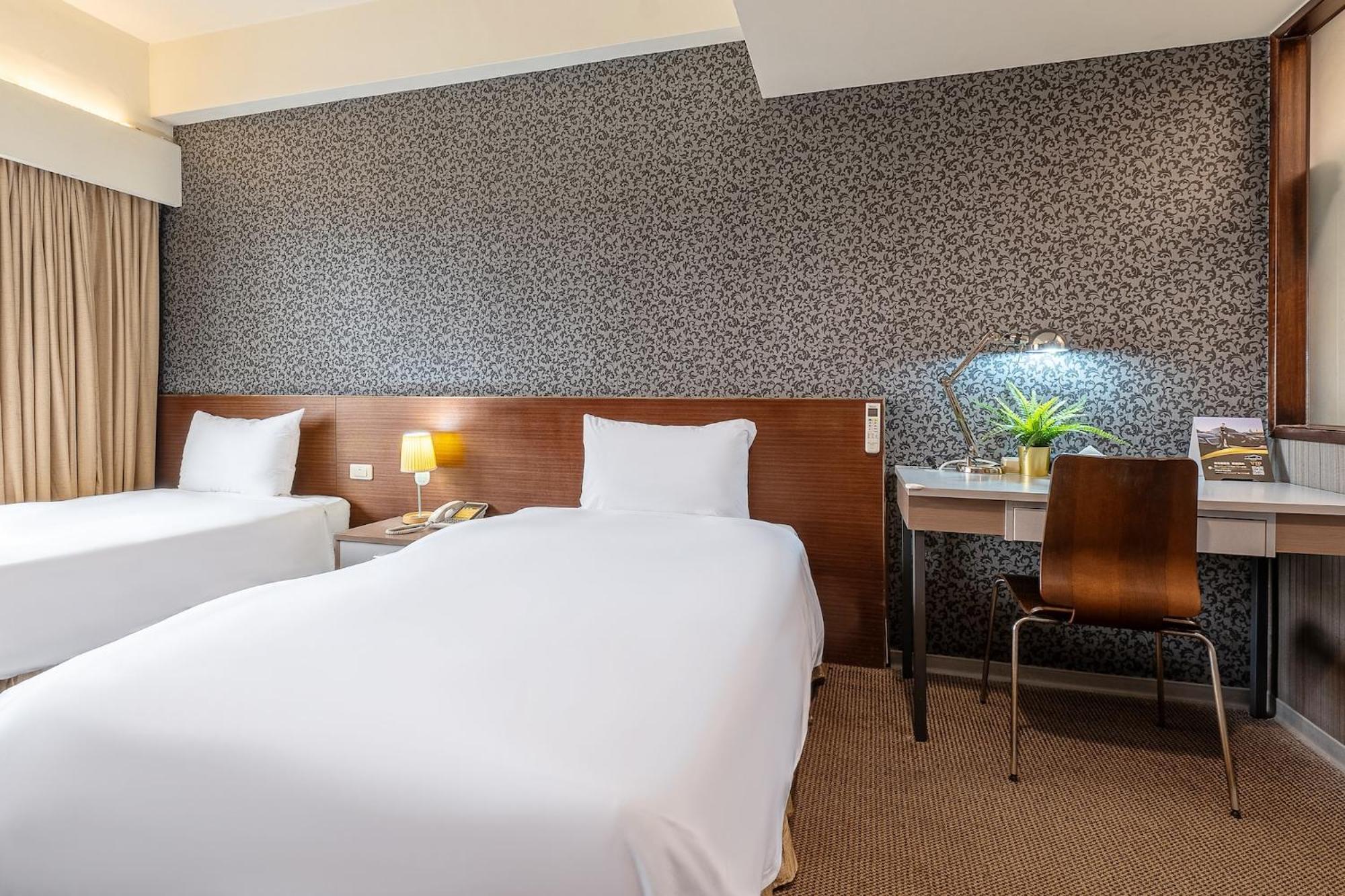 The Galerie Hotel Taichung Exterior photo