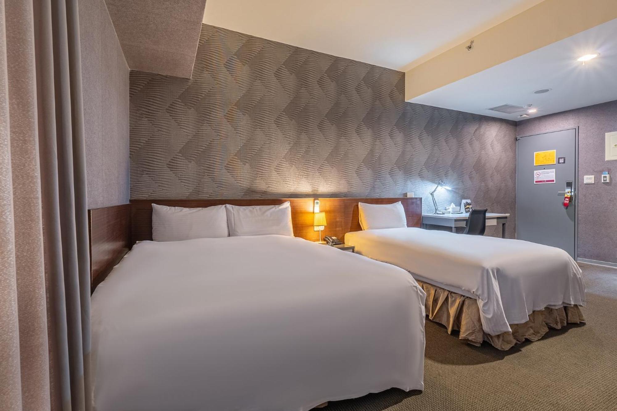 The Galerie Hotel Taichung Exterior photo