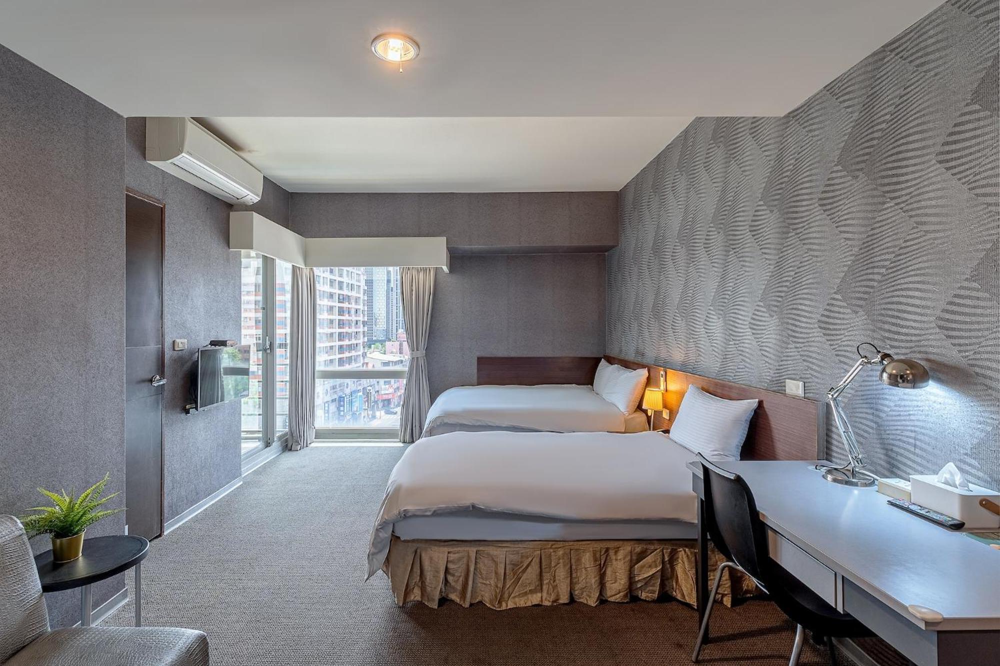 The Galerie Hotel Taichung Exterior photo