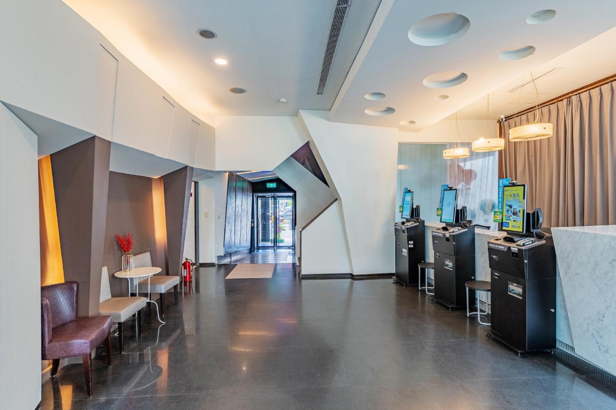 The Galerie Hotel Taichung Exterior photo